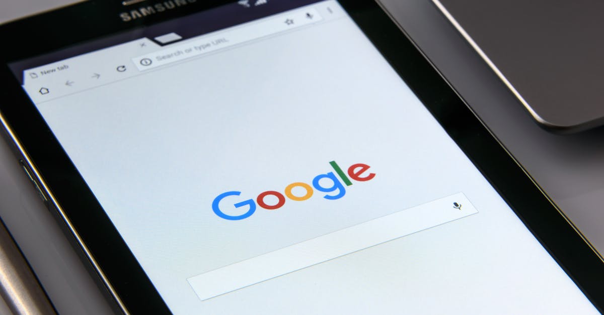 Pantalla de tableta con navegación de Google y análisis digital